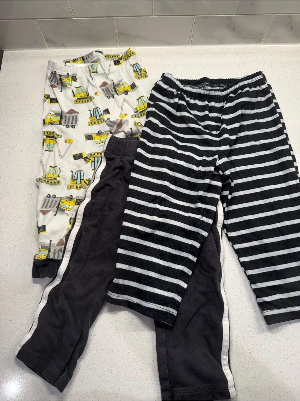 Lot of 3 pairs of 24m Carters Pants